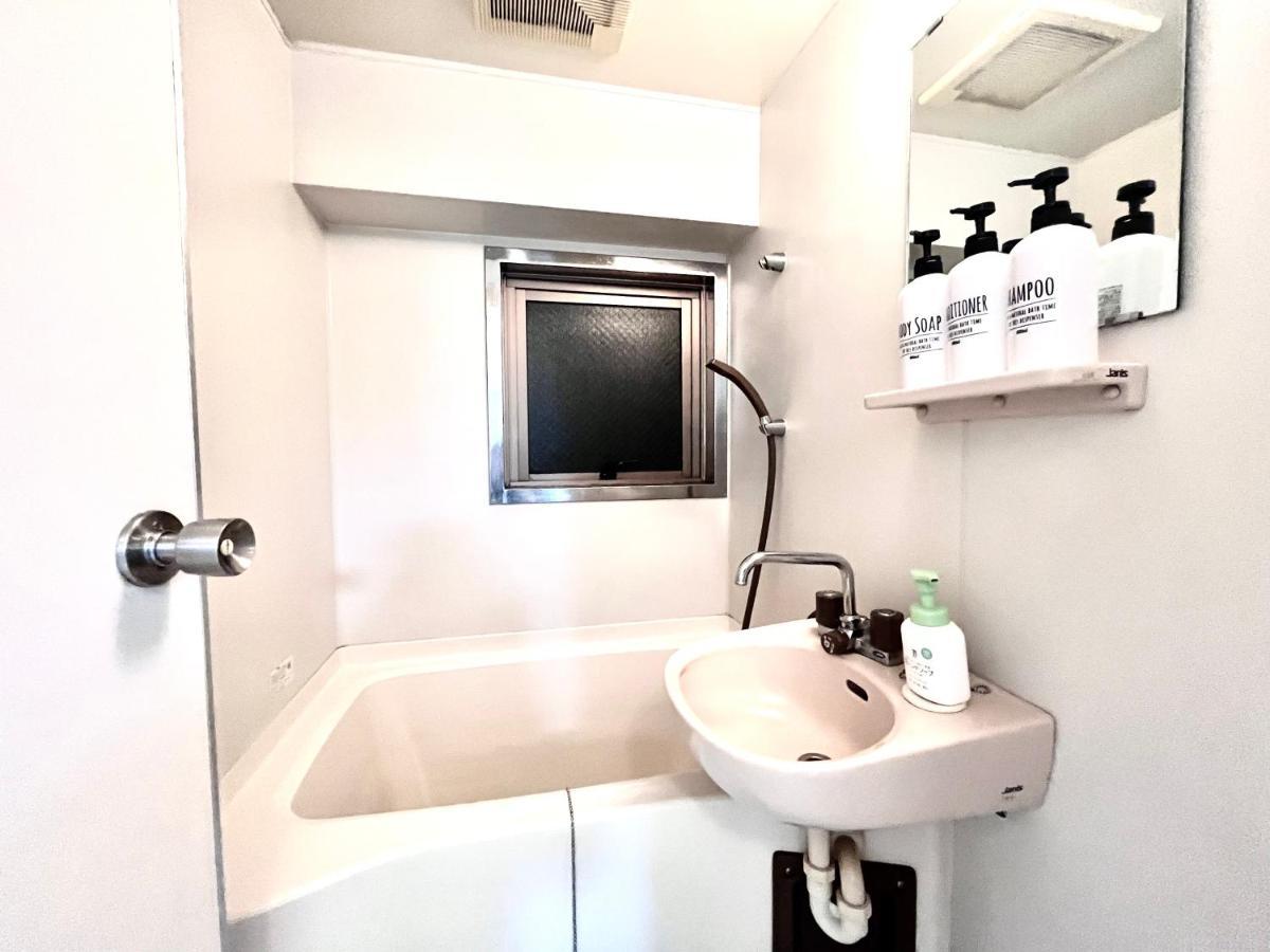 Ikebukuro Sugamo 302 Apartment Tokyo